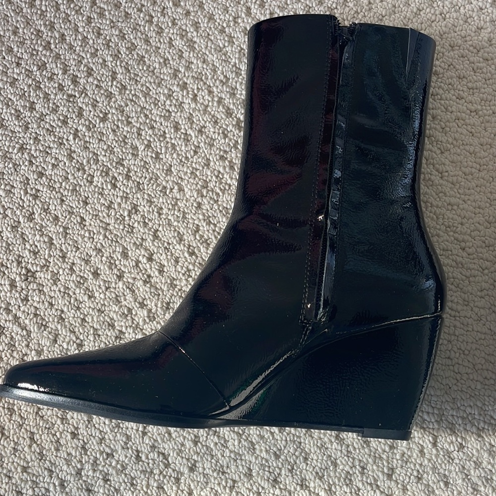 NWT Tuckernuck Black Leather Wedge Boots Size 7 - Picture 6 of 11